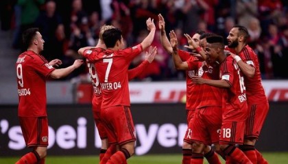  卡尔斯鲁厄防守稳固，零封对手延续不败  